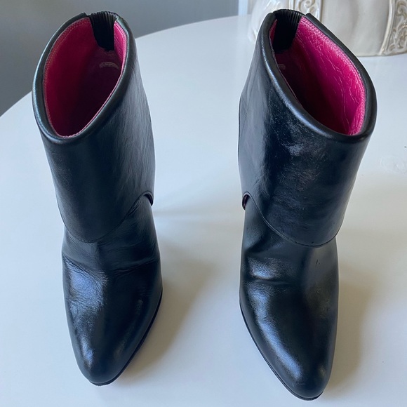 Manolo Blahnik boots nappa leather. Very good used condition - Picture 2 of 8